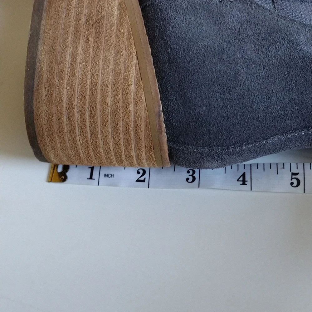 Toms Charcoal Suede Ankle Booties 8.5